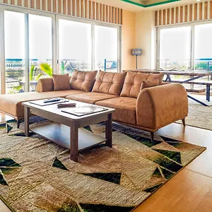 Meublees Avenue Cheikh Anta Diop Bed and breakfast